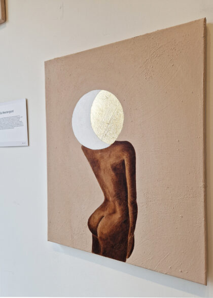 expositie vrouwelijk schilderij goud wit by annaxbel handgemaakt